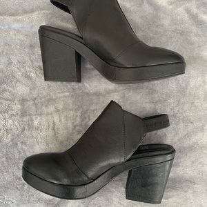 Eileen Fisher Chance Italian Leather platform Clogs, sz 8.5